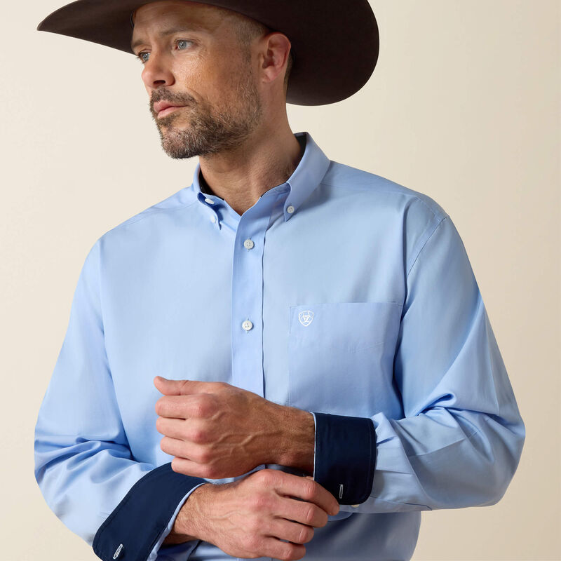Ariat Wrinkle Free Solid Classic Fit Shirt – Light Blue (10020329)