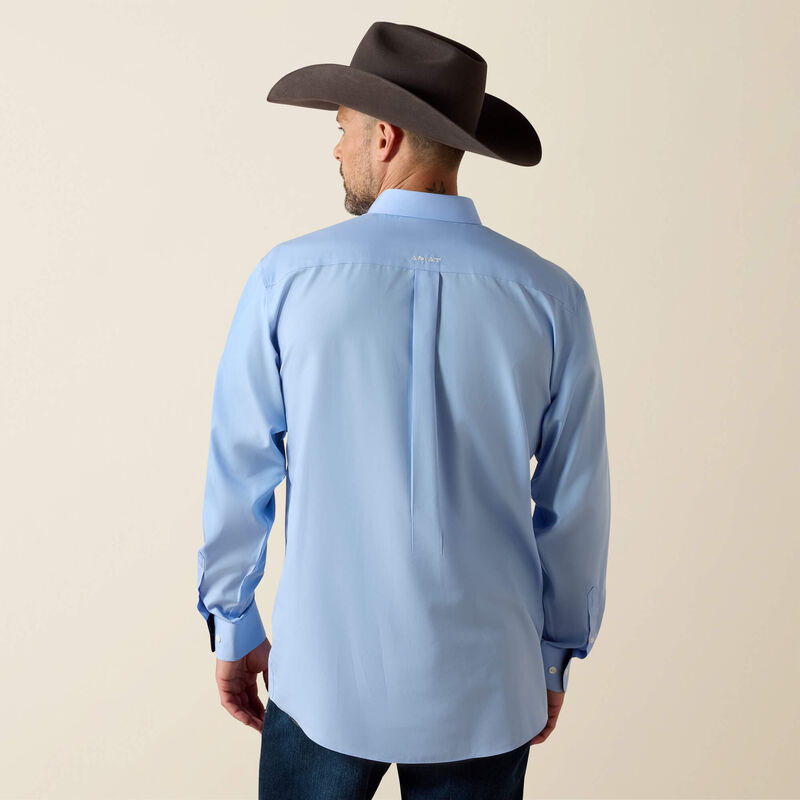 Ariat Wrinkle Free Solid Classic Fit Shirt – Light Blue (10020329)