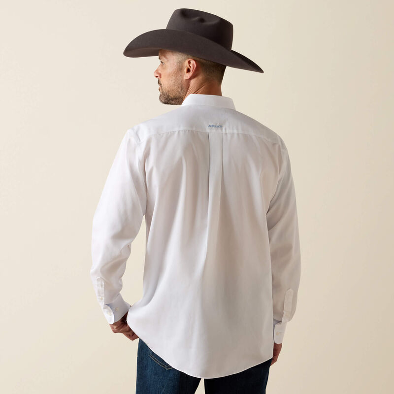 Ariat Wrinkle-Free Solid Classic Fit Shirt – White (10020331)