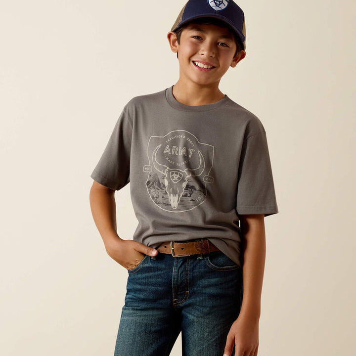 YTH Ariat Desert Badge Tradition T-Shirt SMOKED PEARL 10073455