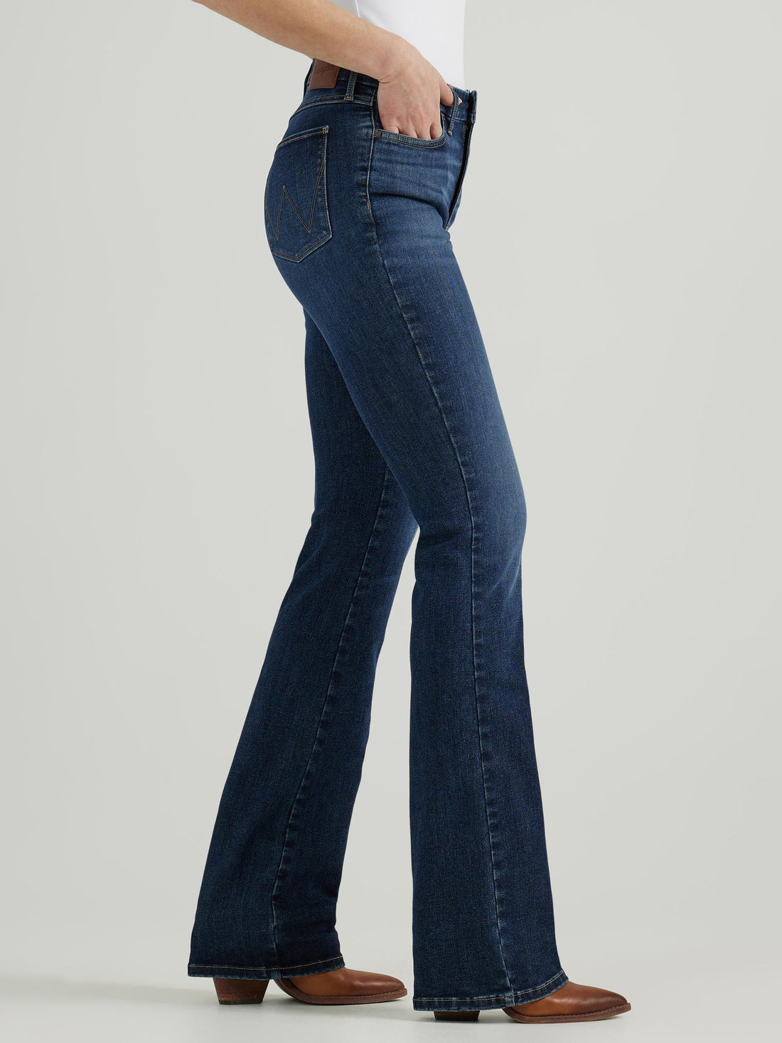 Wrangler® Bespoke High-Rise Bootcut Jean – Lacey (112359277)