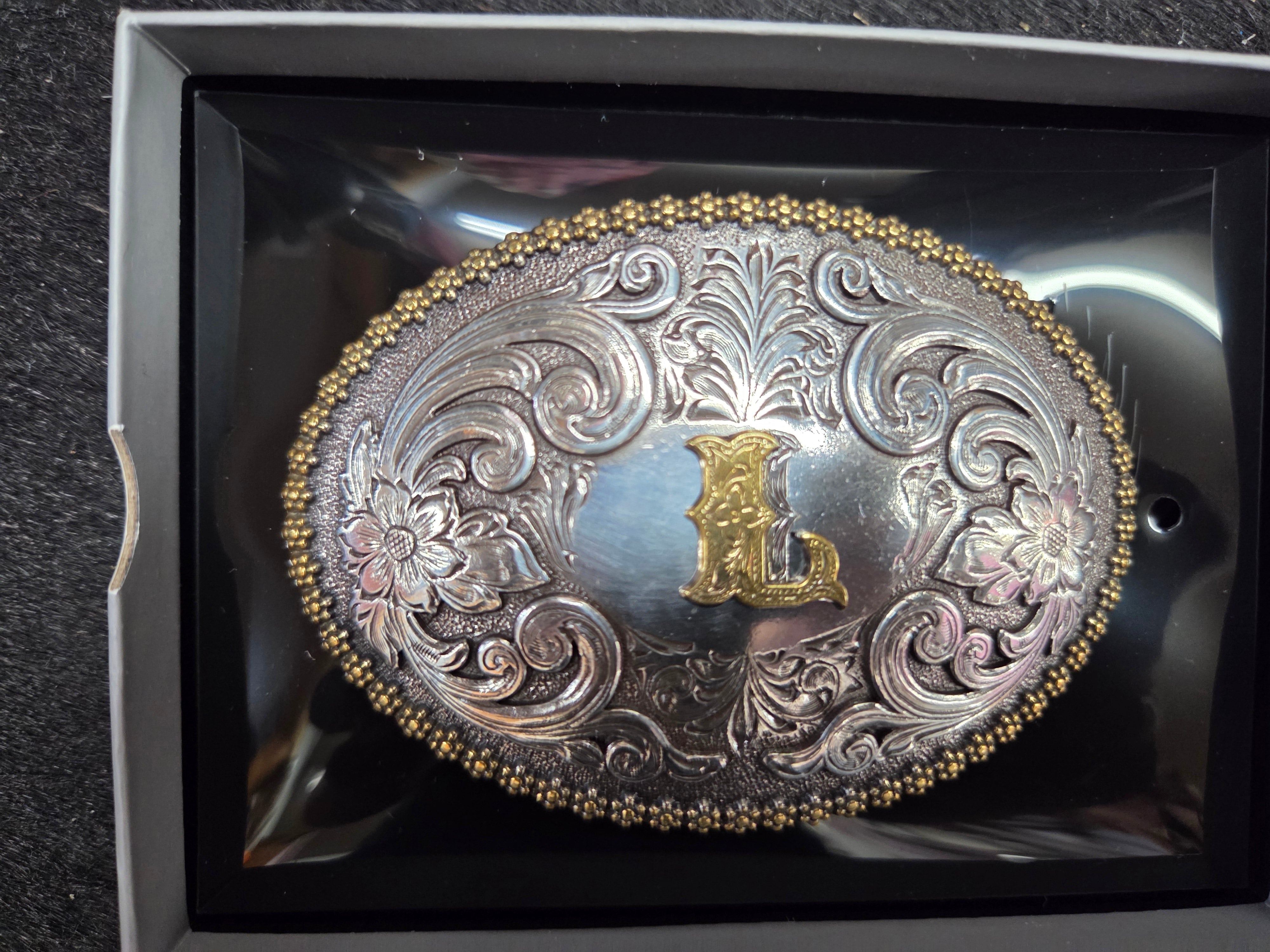 M&F Western Nocona Berry Oval Initial Belt Buckle – 37072