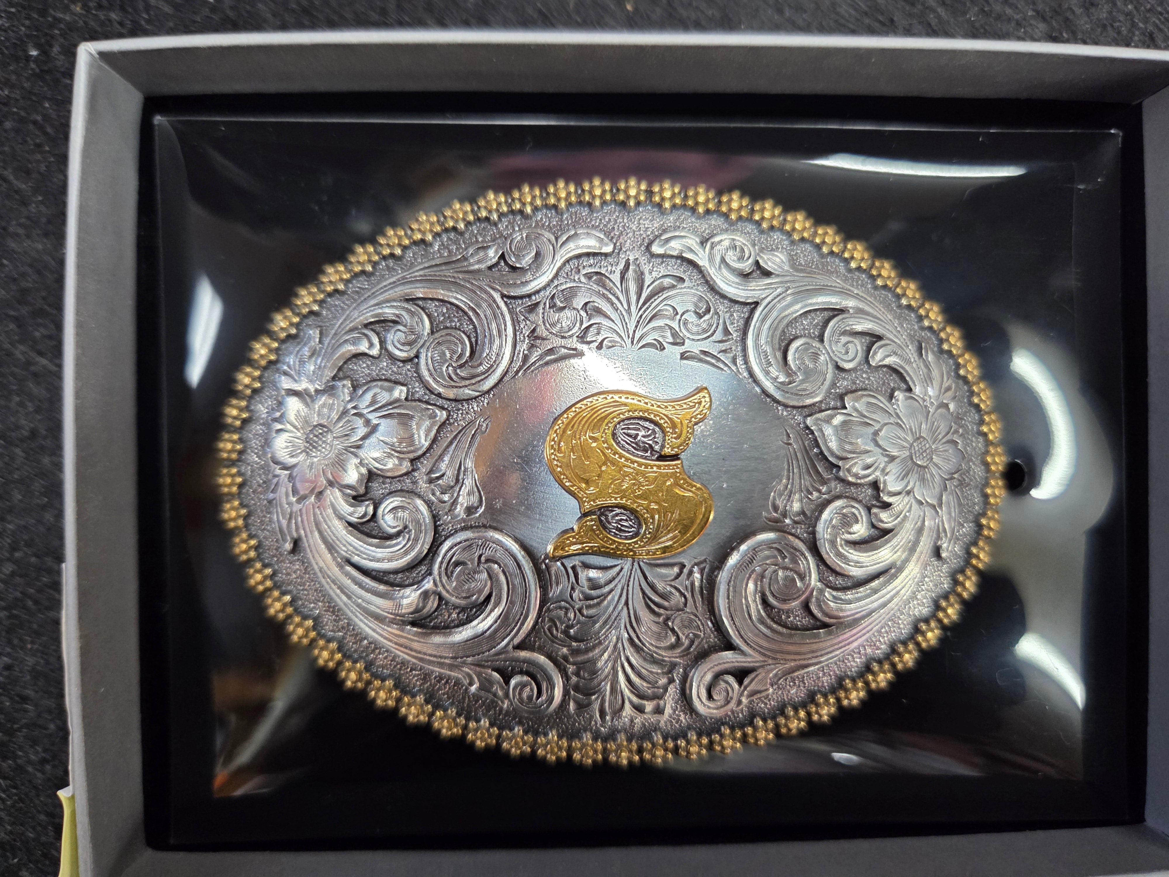 M&F Western Nocona Berry Oval Initial Belt Buckle – 37072