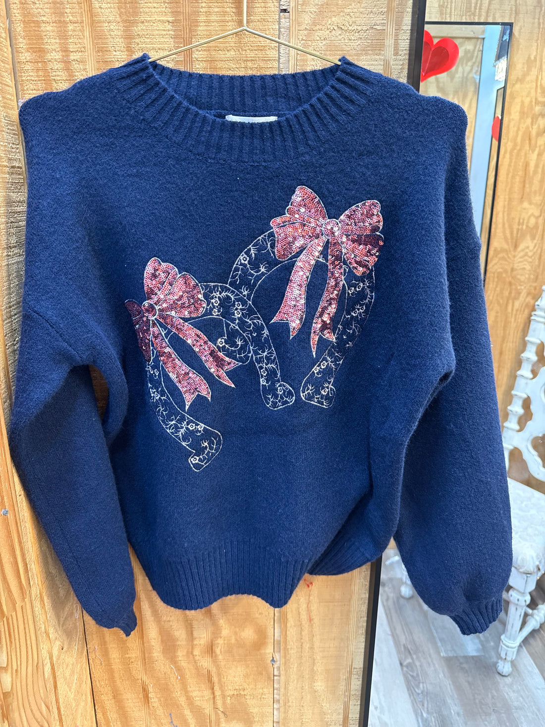 SEQUIN BOW HORSESHOE SWEATER
