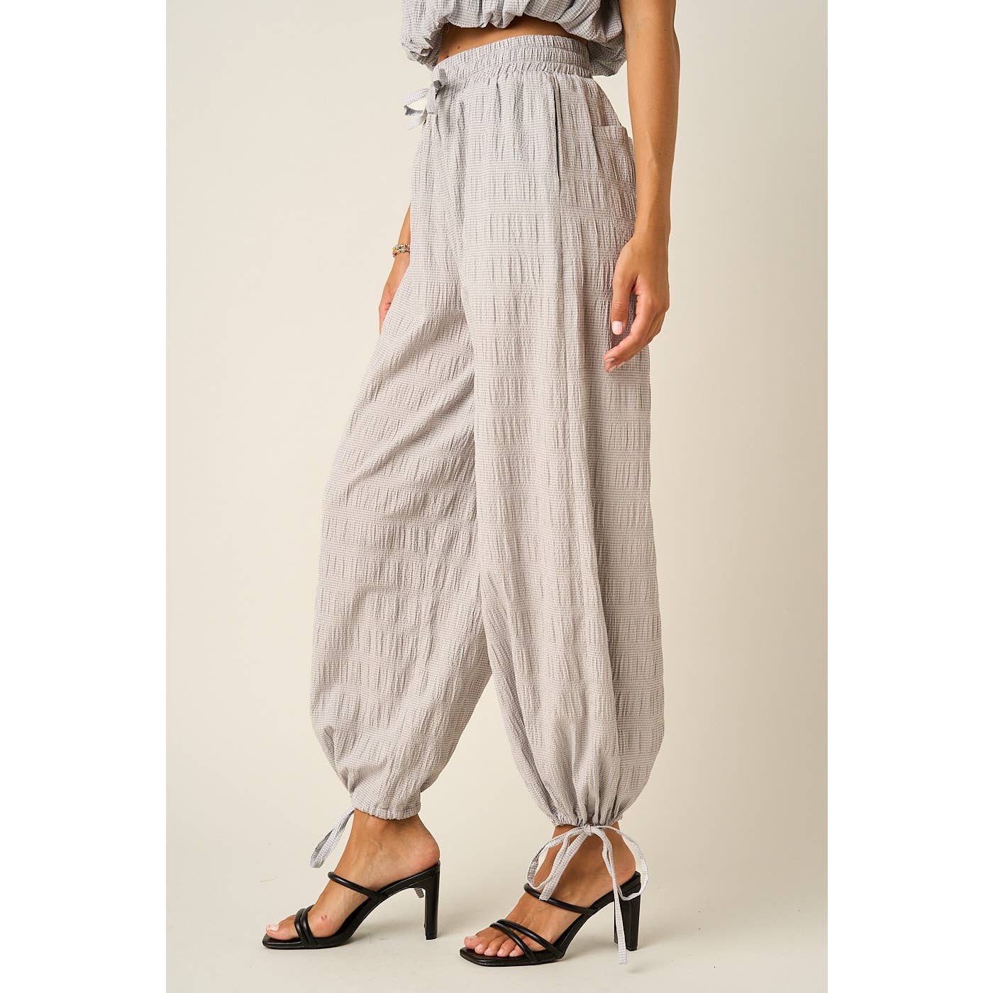 TEXTURED DRAWSTRING HEM BARREL PANTS: LT.GREY / S-M-L(2-2-2)