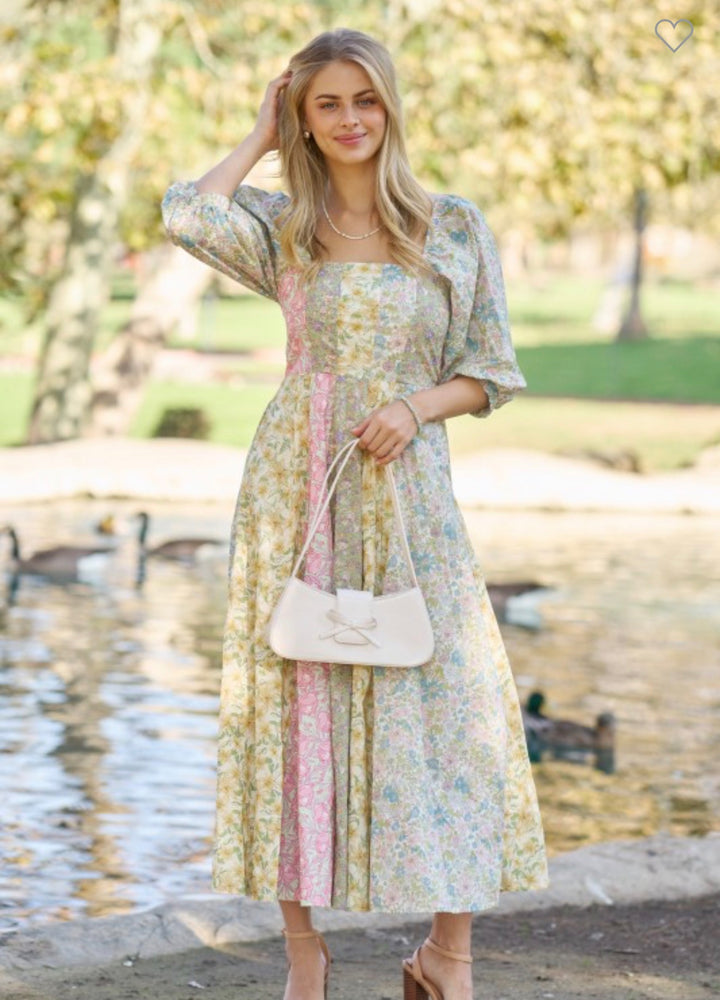 FLORAL PRINT PUFF SLEEVE DRESS