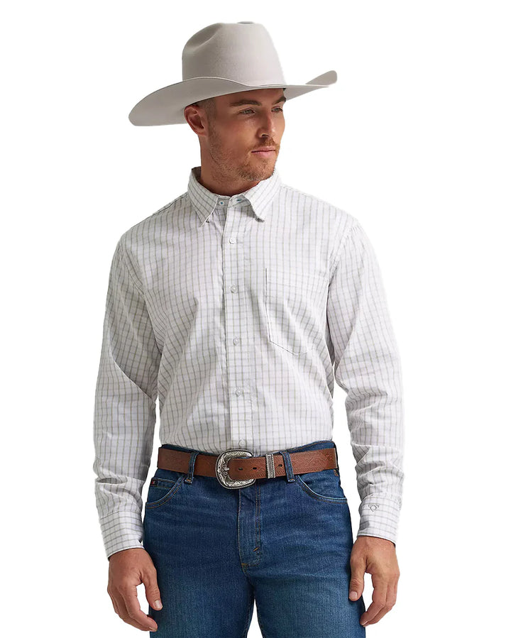 Wrangler® x Cody Johnson Long Sleeve Button-Down Shirt – Classic Fit – White (112374475)