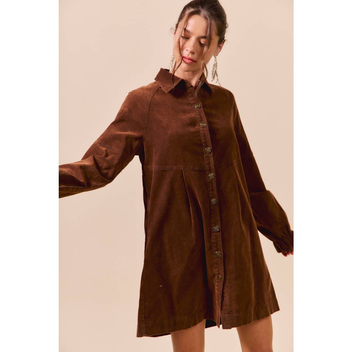 WASHED CORDUROY BUTTON DOWN SHIRT MINI DRESS: BROWN / M