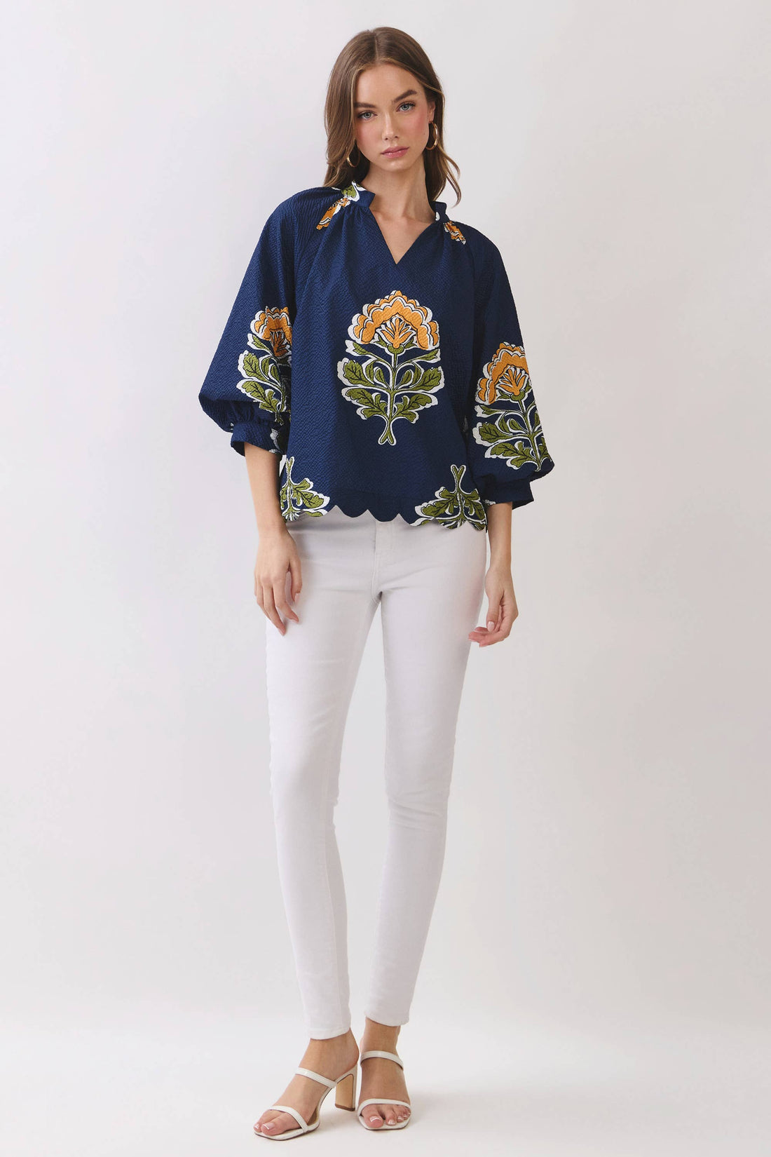 CT10123-Floral Print Scalloped Hem Textured Blouse: NAVY / L