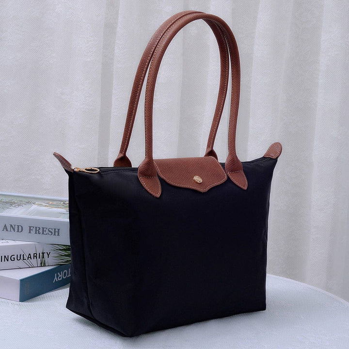 HM784 Hila 16 inch Nylon Tote Bag: Black