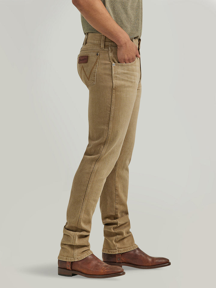 MEN'S WRANGLER COLOR WASH RETRO® SLIM FIT STRAIGHT LEG JEAN IN SADDLE: 112345014