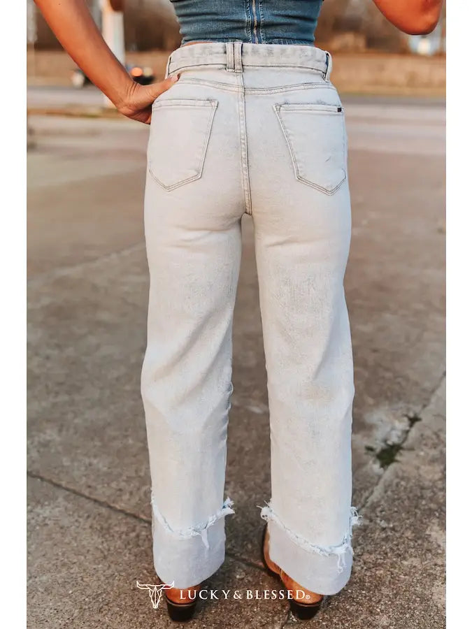 LIGHT WASH CUFF JEAN